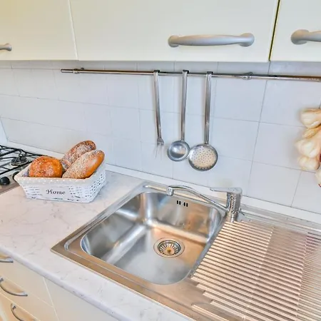 Casa Christina Rentals-24 Daire Peschiera del Garda