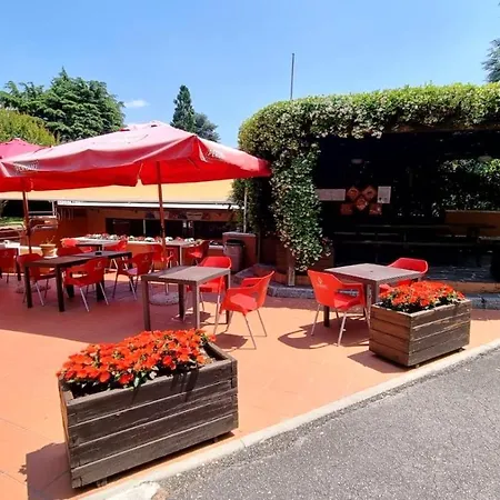 Casa Christina Rentals-24 Apartment Peschiera del Garda